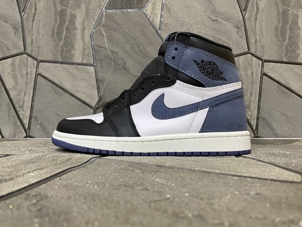 ナイキ靴正面デザイン